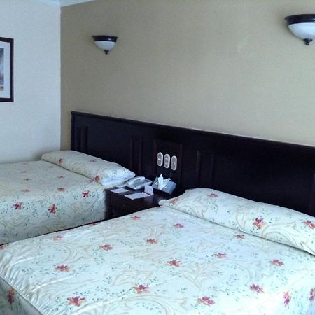 Hotel Real De Uruapan Uruapan  Экстерьер фото
