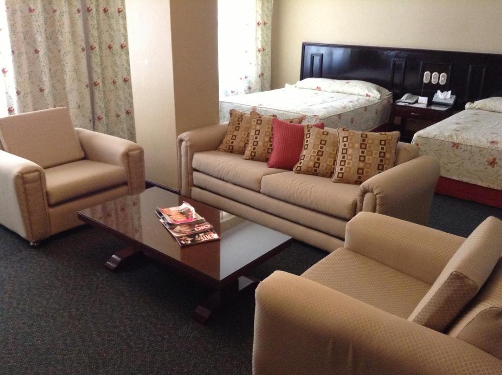 Hotel Real De Uruapan Uruapan  Экстерьер фото
